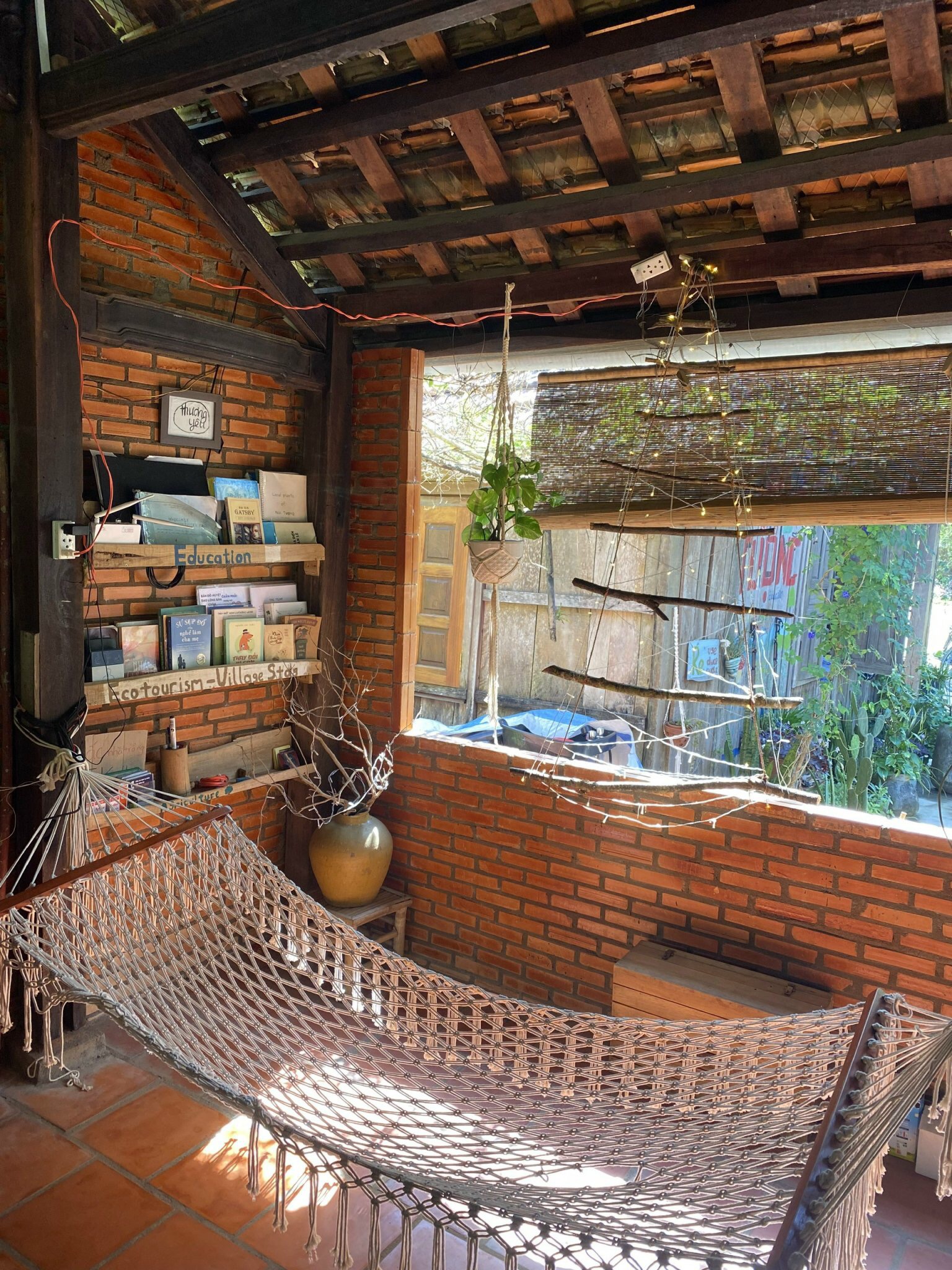 Nui Tuong Accommodation